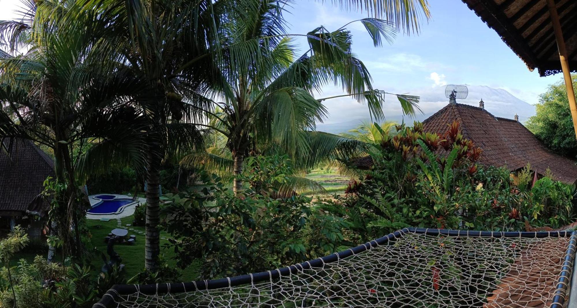 Great Mountain Views Villa Resort Selat Екстериор снимка