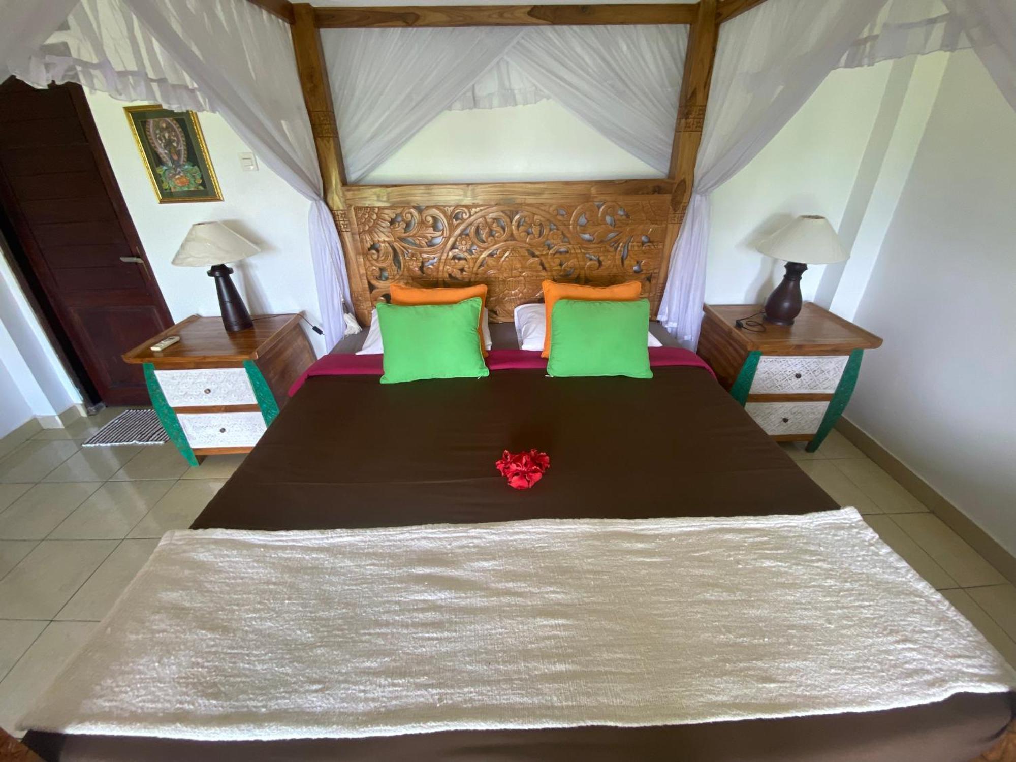 Great Mountain Views Villa Resort Selat Екстериор снимка