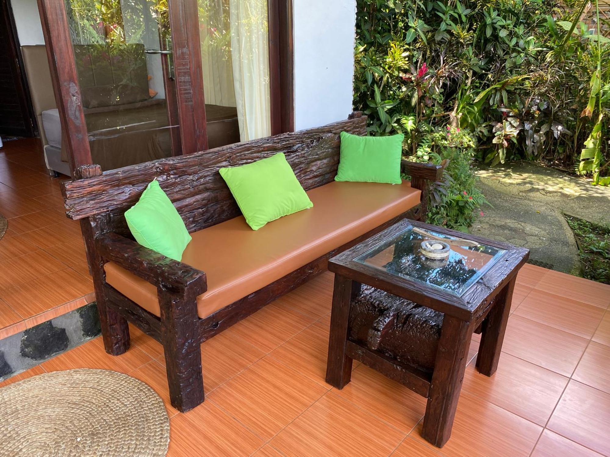 Great Mountain Views Villa Resort Selat Екстериор снимка