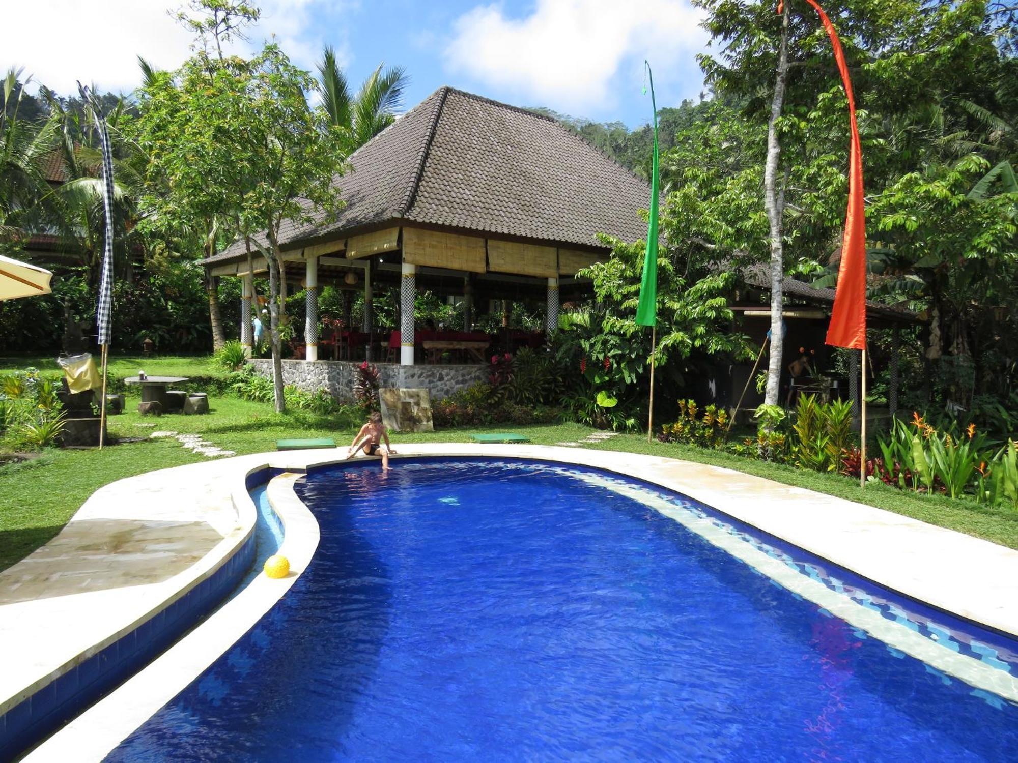 Great Mountain Views Villa Resort Selat Екстериор снимка