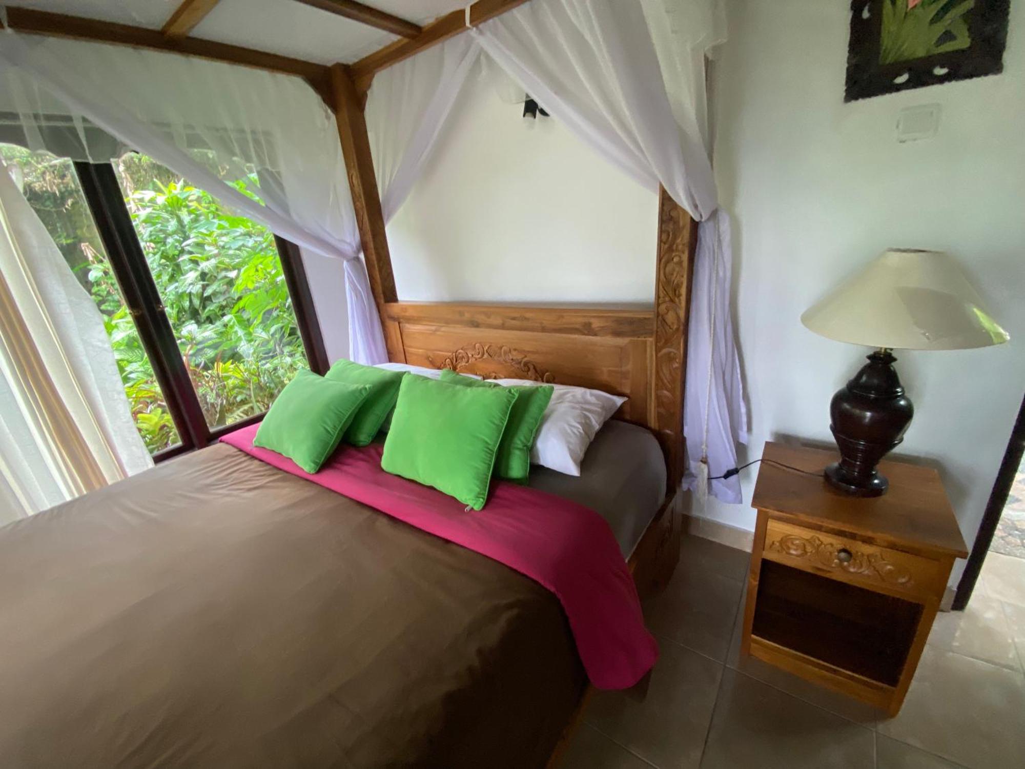 Great Mountain Views Villa Resort Selat Стая снимка